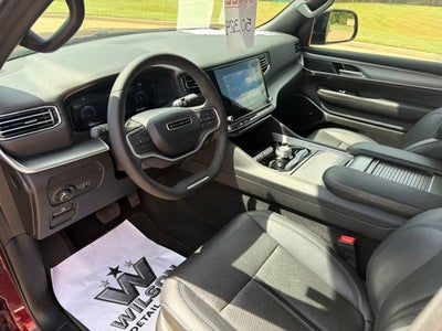 2025 Jeep Wagoneer Series II Carbide