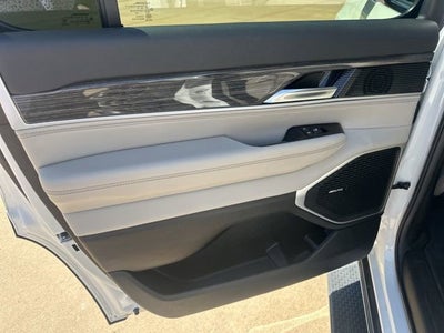 2022 Jeep Wagoneer Series II