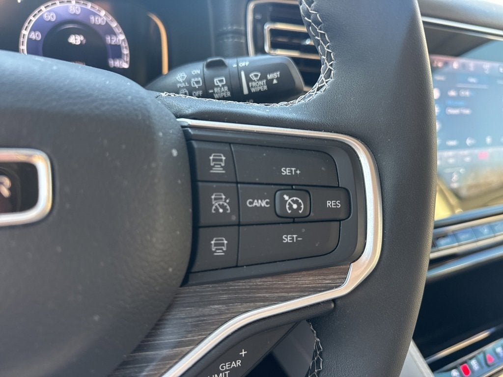 2023 Jeep Wagoneer Series III