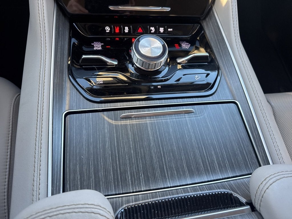 2023 Jeep Wagoneer Series III