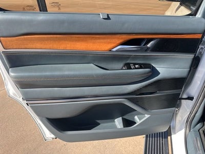 2022 Jeep Grand Wagoneer Series III