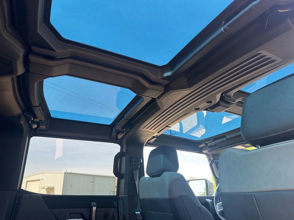 2024 GMC HUMMER EV SUV 2X