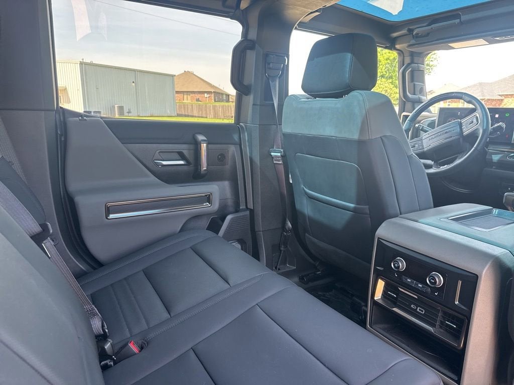 2024 GMC HUMMER EV SUV 2X