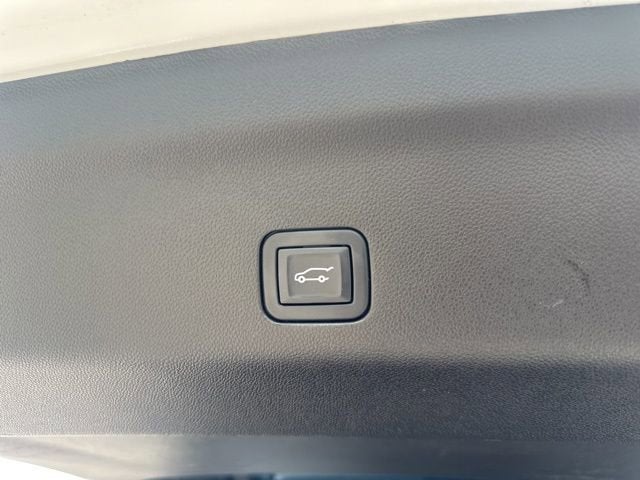 2022 GMC Yukon AT4