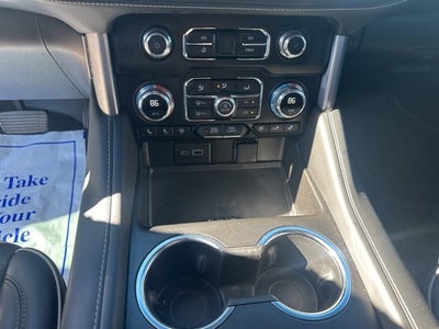 2023 GMC Yukon XL SLT