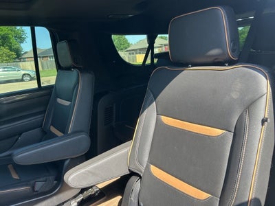 2023 GMC Yukon XL AT4