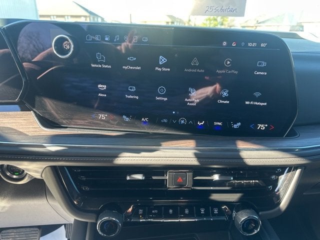 2025 Chevrolet Suburban LT
