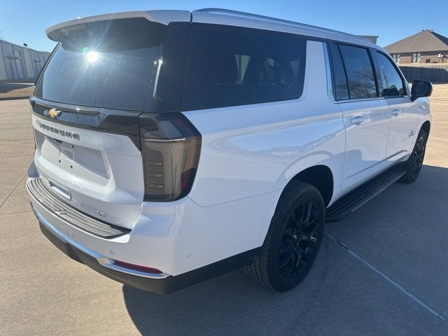2025 Chevrolet Suburban LT
