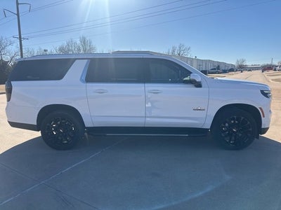 2025 Chevrolet Suburban LT