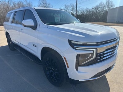 2025 Chevrolet Suburban LT