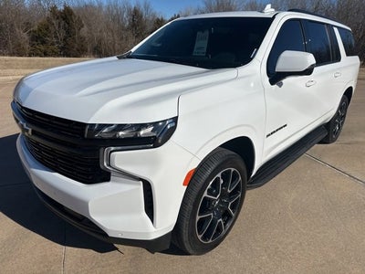 2023 Chevrolet Suburban RST