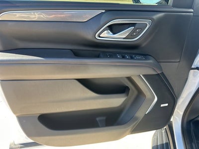 2023 Chevrolet Suburban RST