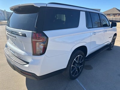 2023 Chevrolet Suburban RST