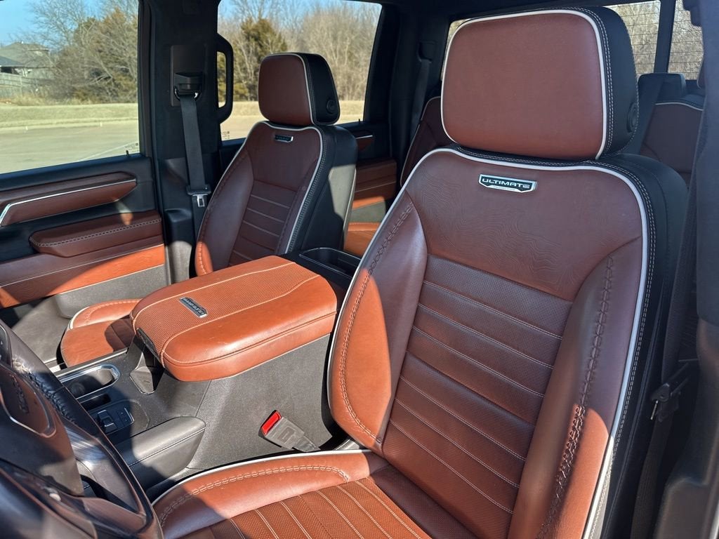 2024 GMC Sierra 3500 HD Denali Ultimate