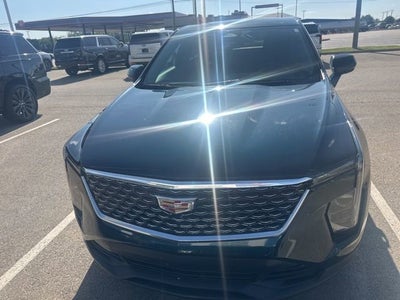 2024 Cadillac XT4 Luxury