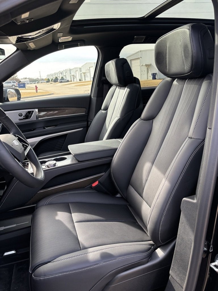 2026 Cadillac VISTIQ Luxury