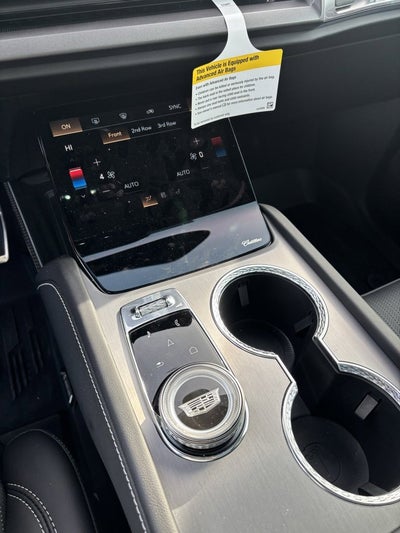 2026 Cadillac VISTIQ Luxury