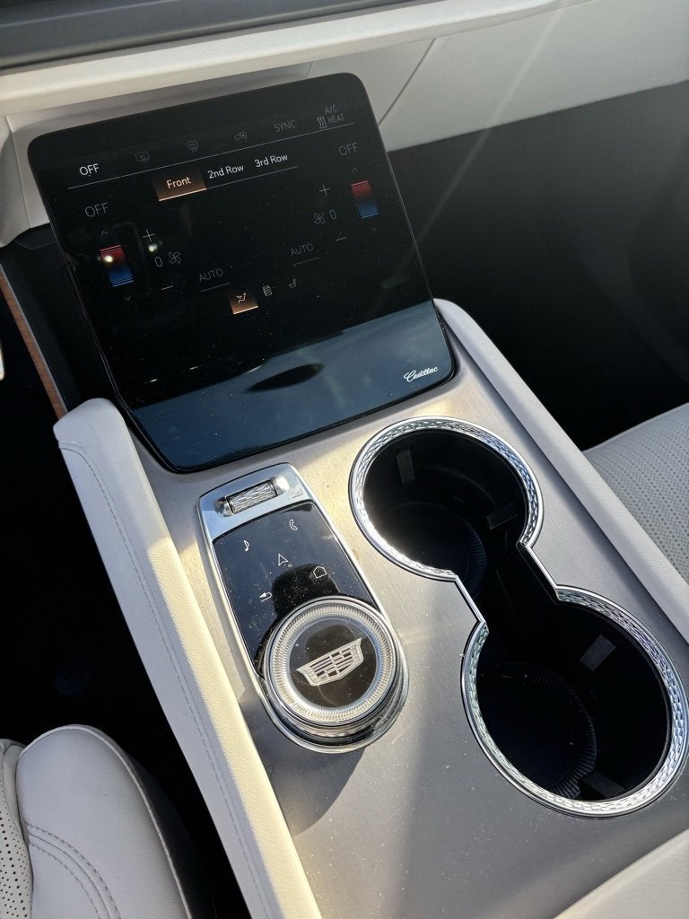 2026 Cadillac VISTIQ Sport