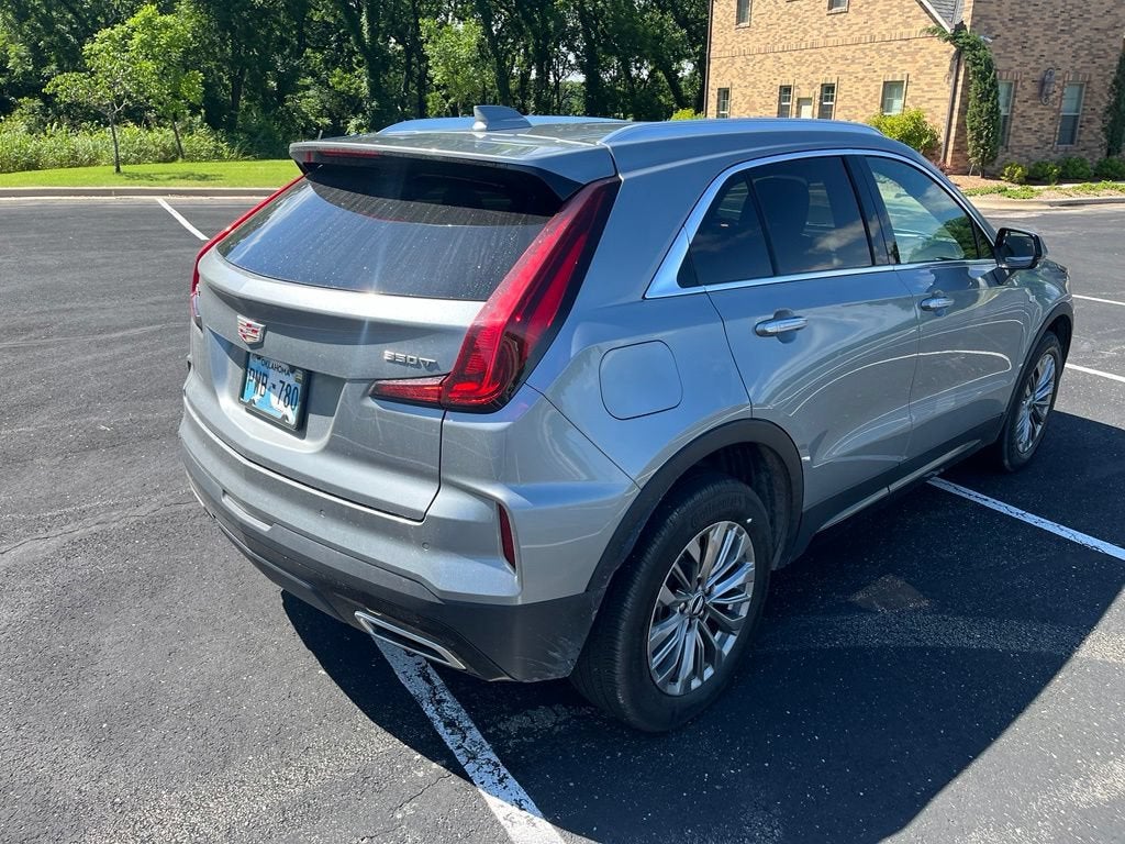 2024 Cadillac XT4 Premium Luxury