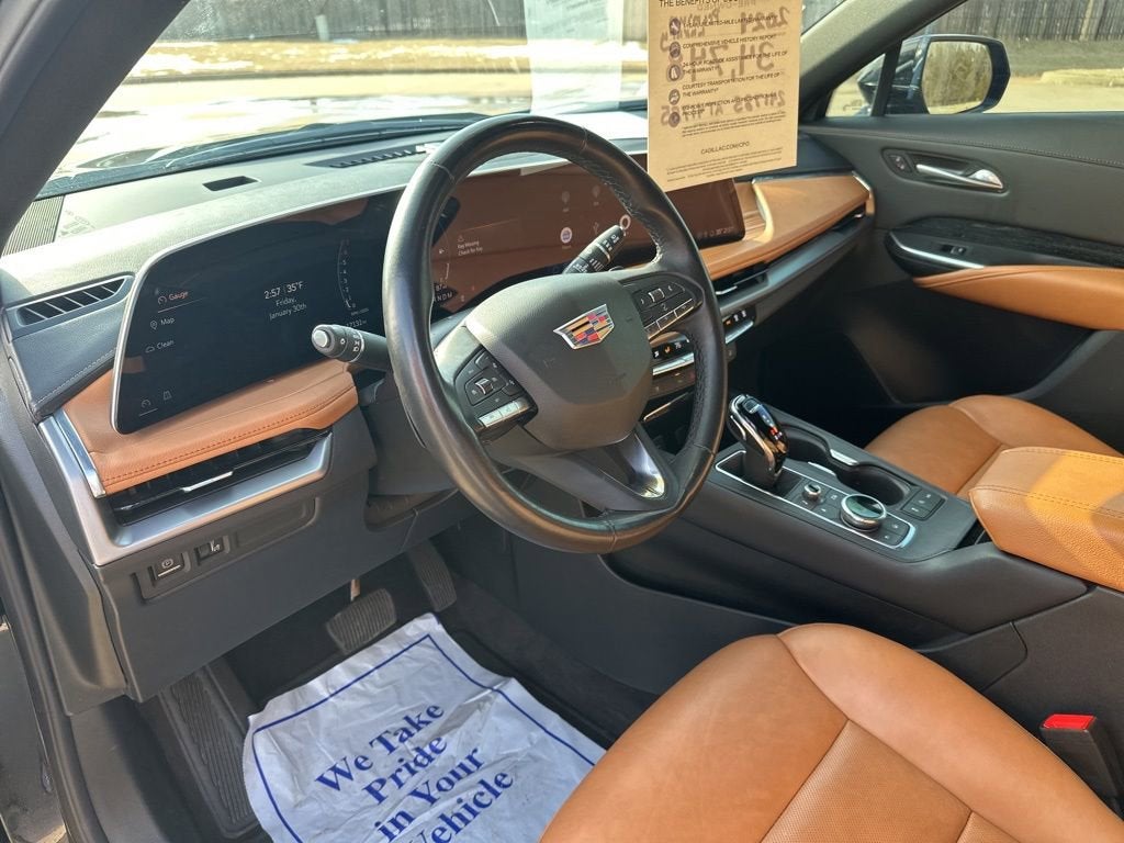 2024 Cadillac XT4 Premium Luxury