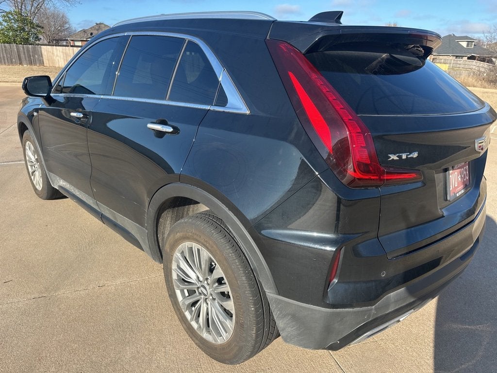 2024 Cadillac XT4 Premium Luxury
