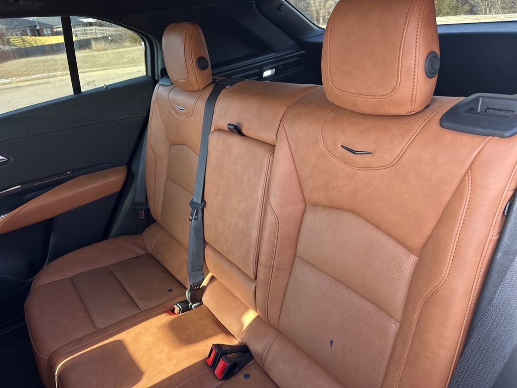 2024 Cadillac XT4 Premium Luxury