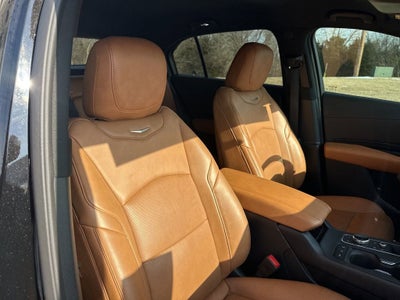 2024 Cadillac XT4 Premium Luxury