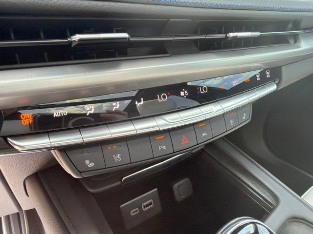 2024 Cadillac XT4 Sport