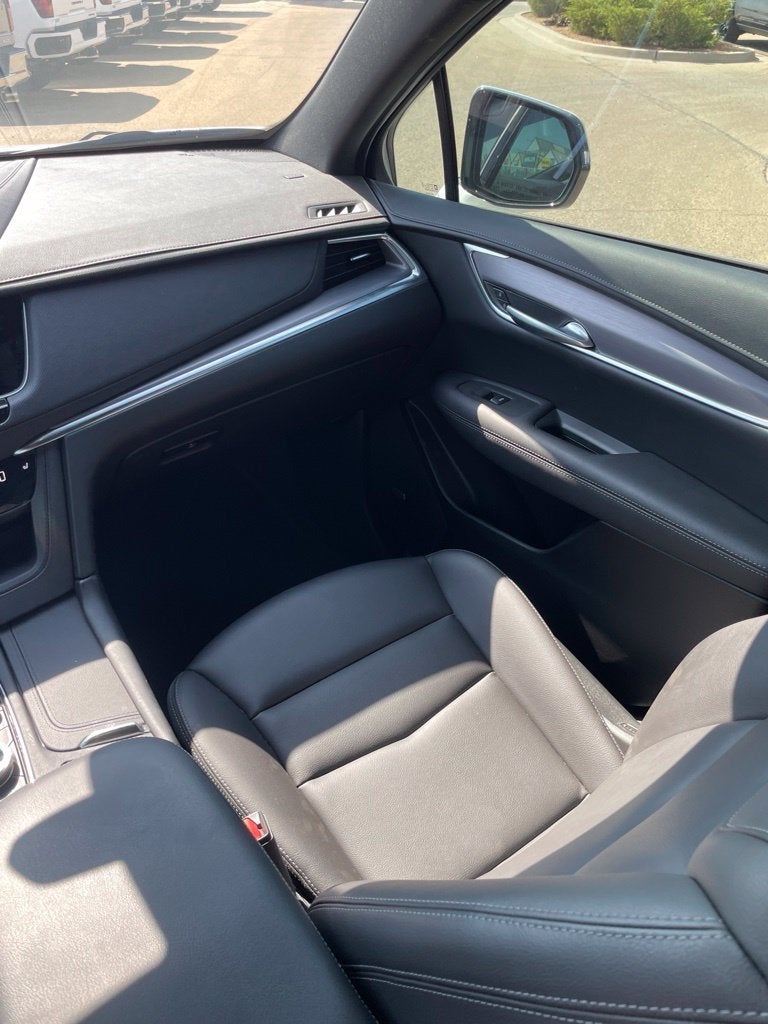 2025 Cadillac XT5 Luxury