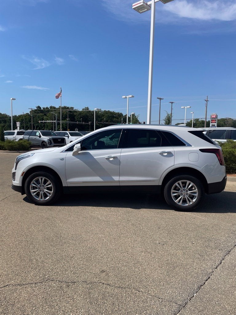 2025 Cadillac XT5 Luxury
