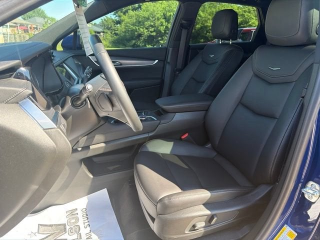 2025 Cadillac XT5 Luxury