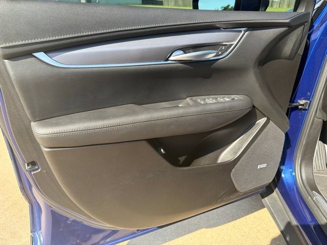 2025 Cadillac XT5 Luxury