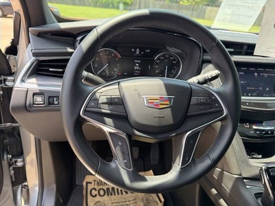 2024 Cadillac XT5 Luxury