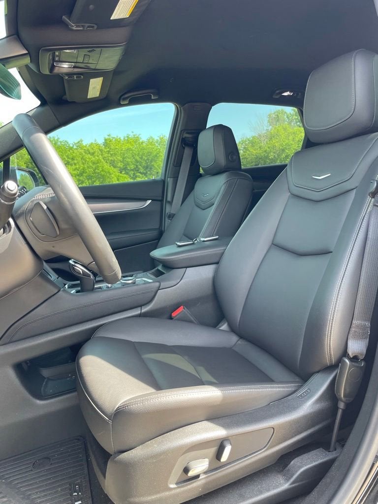 2025 Cadillac XT5 Luxury