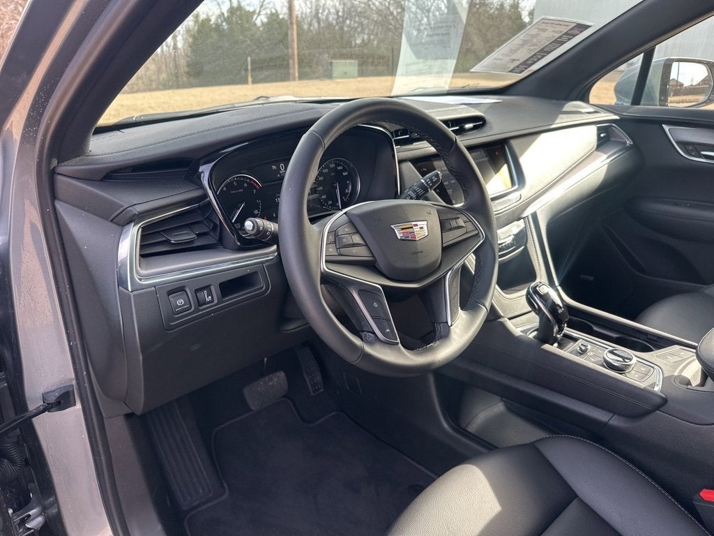 2025 Cadillac XT5 Luxury