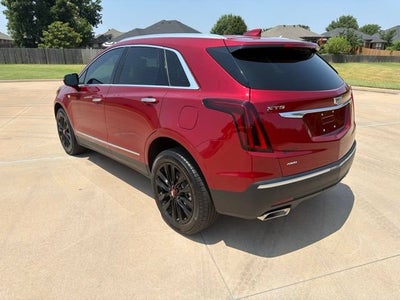 2025 Cadillac XT5 Luxury