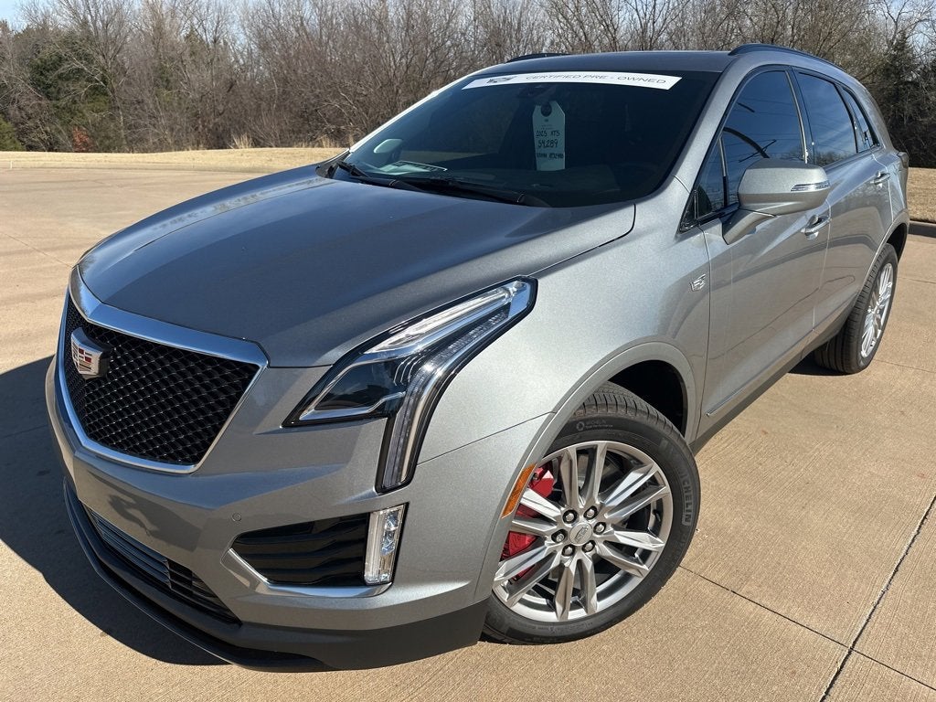 2025 Cadillac XT5 Sport