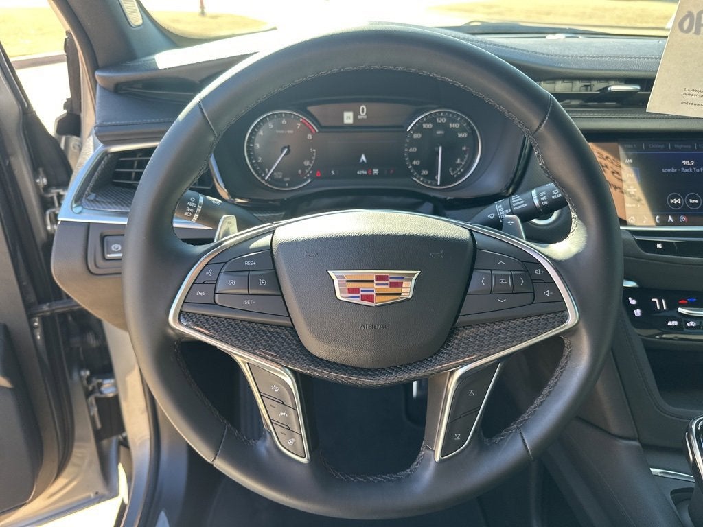 2025 Cadillac XT5 Sport