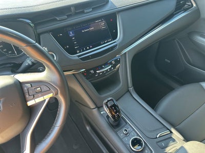 2024 Cadillac XT6 Luxury