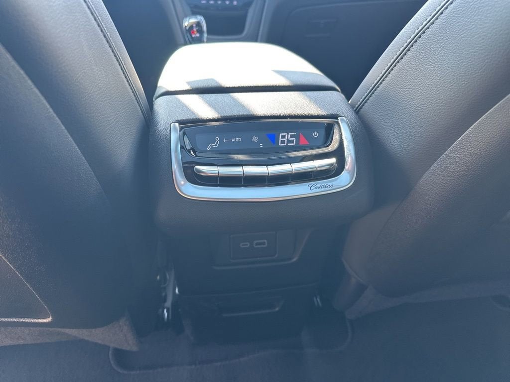 2024 Cadillac XT6 Luxury