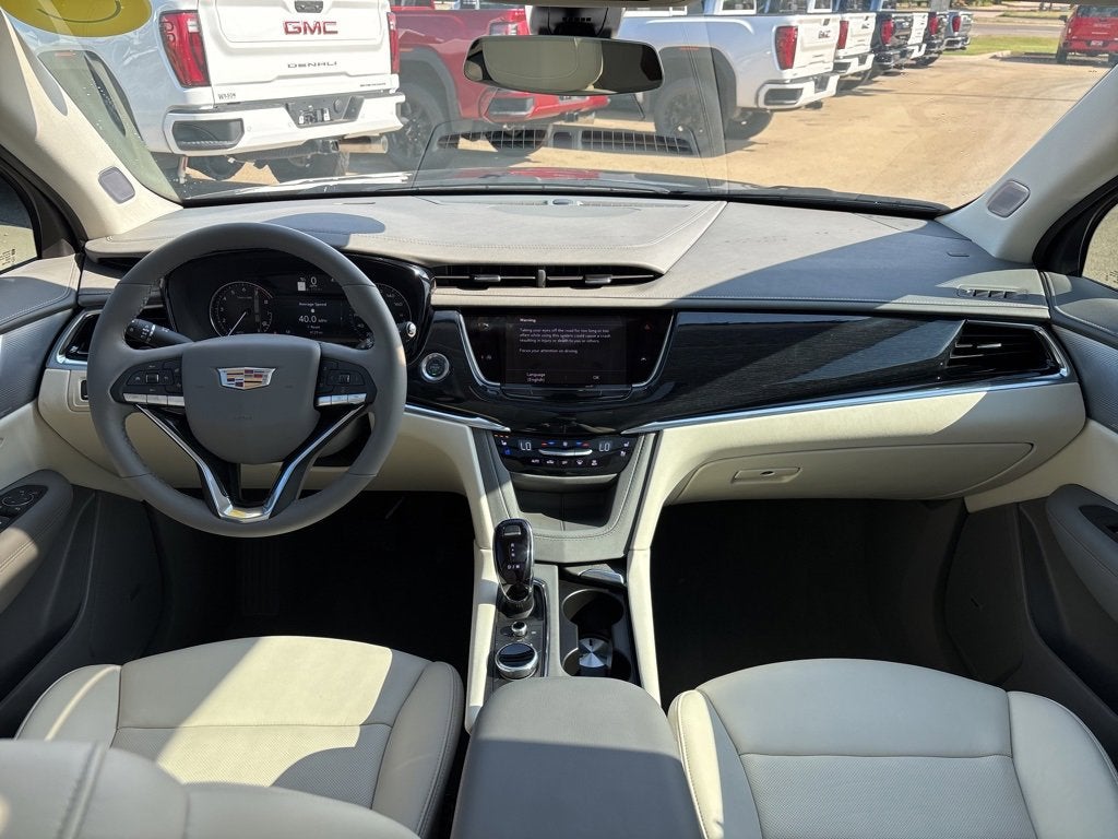 2025 Cadillac XT6 Premium Luxury