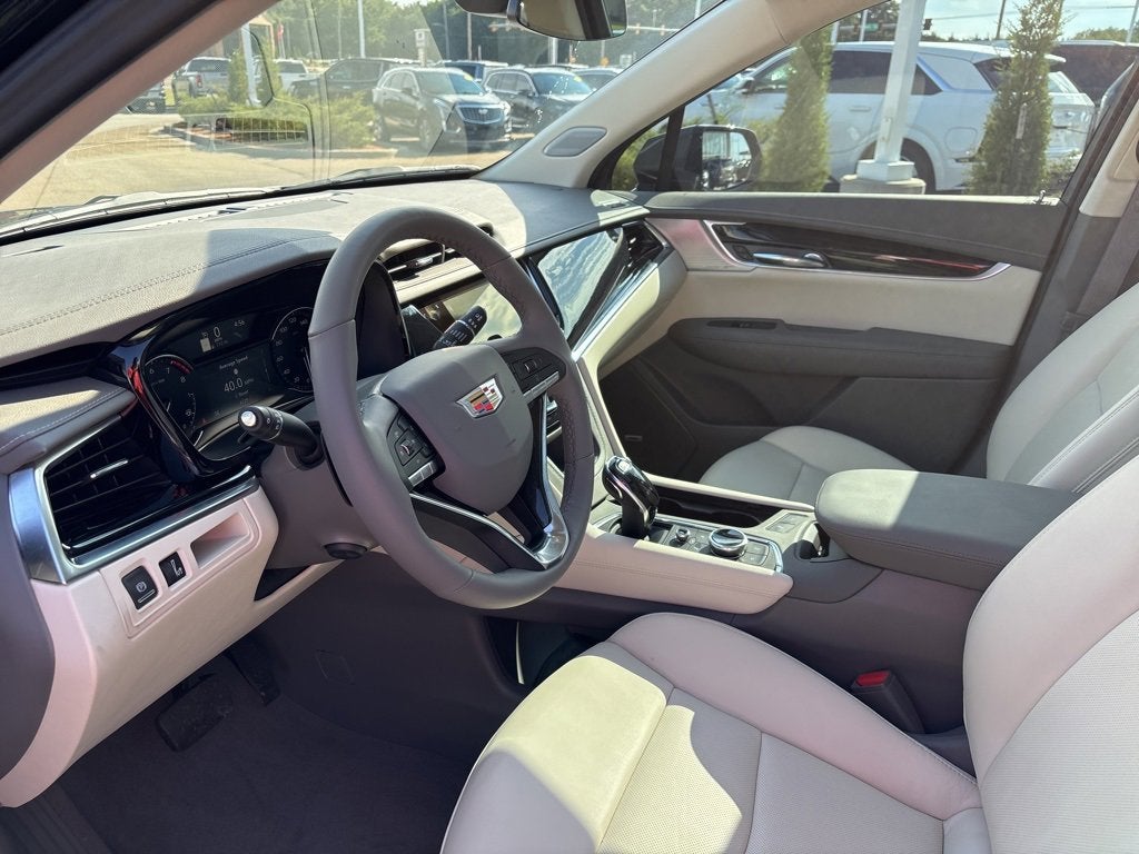 2025 Cadillac XT6 Premium Luxury