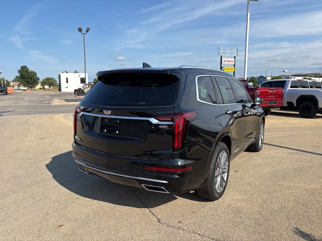 2025 Cadillac XT6 Premium Luxury