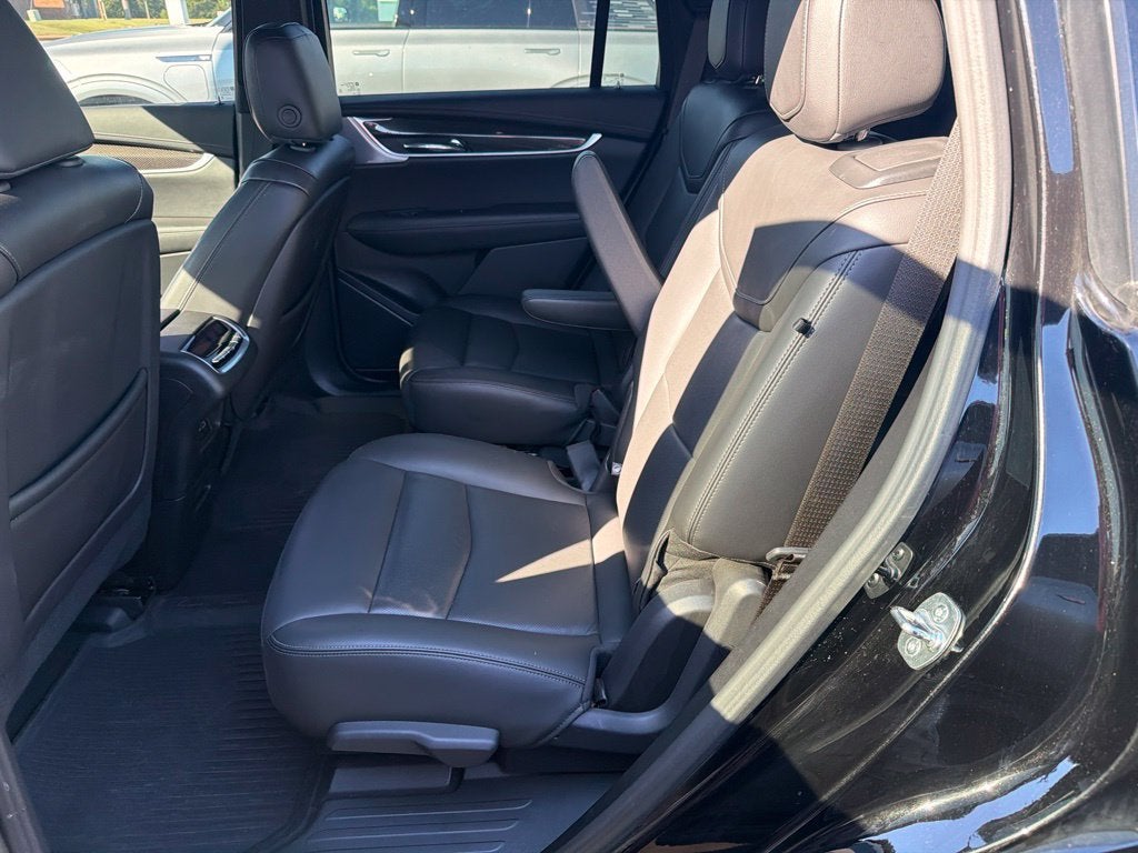 2025 Cadillac XT6 Sport