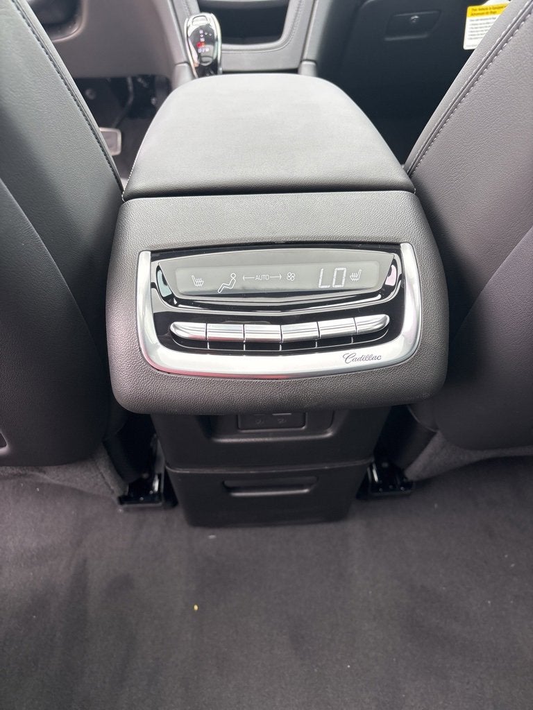 2025 Cadillac XT6 Sport