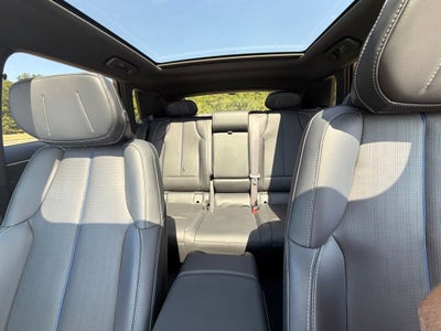 2024 Cadillac LYRIQ Luxury 1