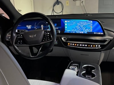 2024 Cadillac LYRIQ Luxury 3