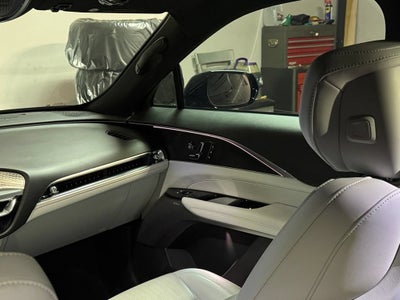 2024 Cadillac LYRIQ Luxury 3