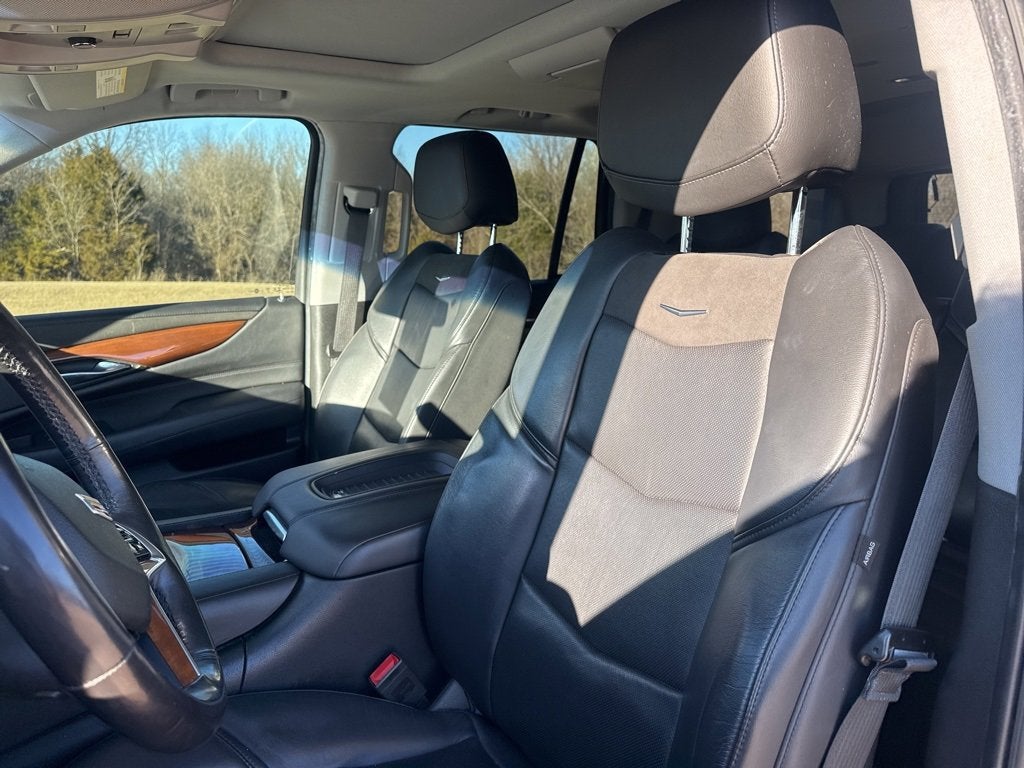 2018 Cadillac Escalade Luxury