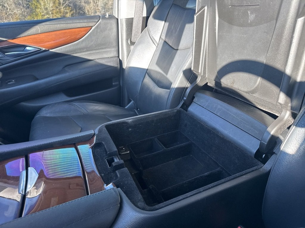 2018 Cadillac Escalade Luxury